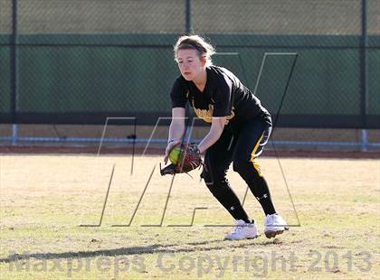 Thumbnail 1 in Crandall vs Hallsville (Forney-North Forney Invitational) photogallery.