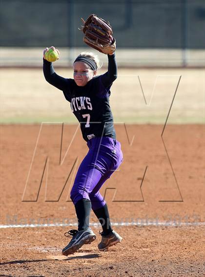 Thumbnail 2 in Crandall vs Hallsville (Forney-North Forney Invitational) photogallery.