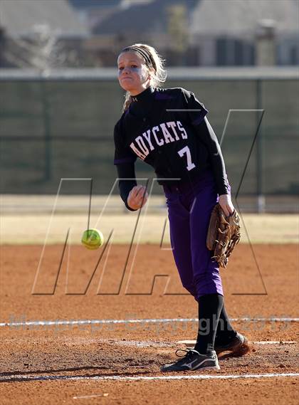 Thumbnail 1 in Crandall vs Hallsville (Forney-North Forney Invitational) photogallery.