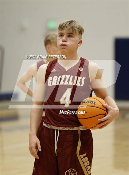 Thumbnail 2 in Logan @ Ridgeline (Sophomore) photogallery.