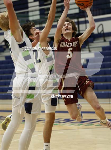 Thumbnail 1 in Logan @ Ridgeline (Sophomore) photogallery.