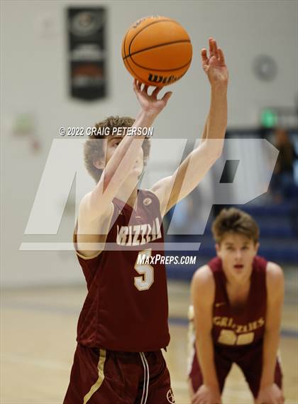 Thumbnail 2 in Logan @ Ridgeline (Sophomore) photogallery.