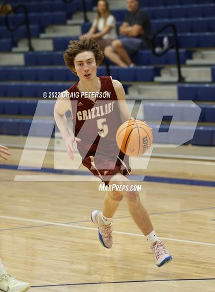 Thumbnail 1 in Logan @ Ridgeline (Sophomore) photogallery.