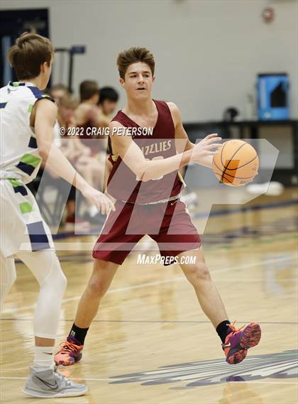Thumbnail 2 in Logan @ Ridgeline (Sophomore) photogallery.