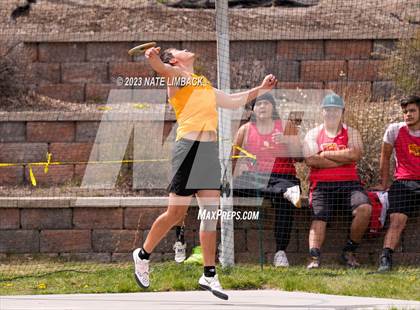 Thumbnail 3 in Larry Baca Memorial Invitational Track Meet photogallery.