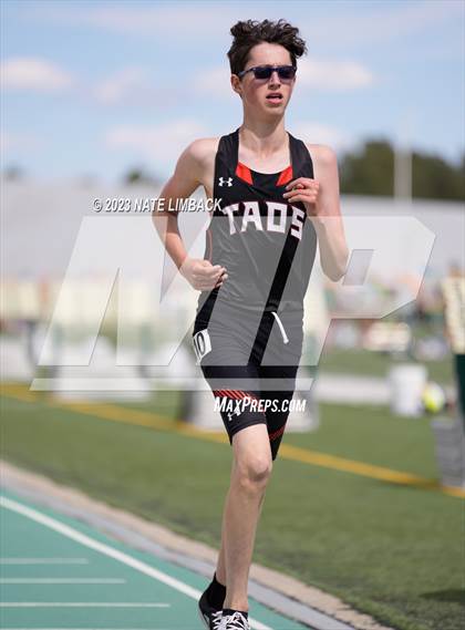 Thumbnail 3 in Larry Baca Memorial Invitational Track Meet photogallery.