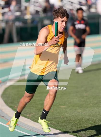 Thumbnail 3 in Larry Baca Memorial Invitational Track Meet photogallery.