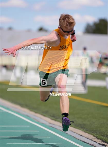 Thumbnail 1 in Larry Baca Memorial Invitational Track Meet photogallery.