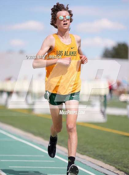 Thumbnail 1 in Larry Baca Memorial Invitational Track Meet photogallery.