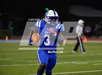Thumbnail 1 in Tampa Catholic @ Jesuit photogallery.
