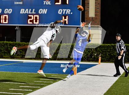 Thumbnail 1 in Tampa Catholic @ Jesuit photogallery.