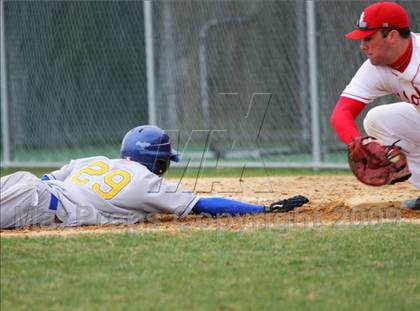 Thumbnail 1 in St. John the Baptist vs. Kellenberg Memorial photogallery.