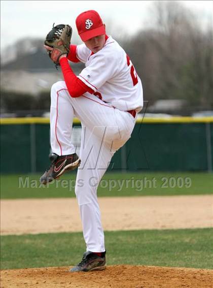 Thumbnail 3 in St. John the Baptist vs. Kellenberg Memorial photogallery.