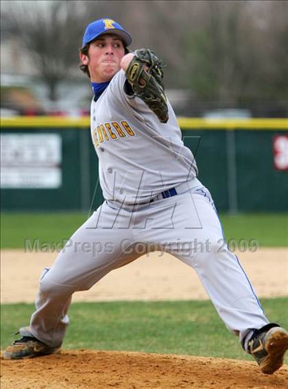 Thumbnail 1 in St. John the Baptist vs. Kellenberg Memorial photogallery.