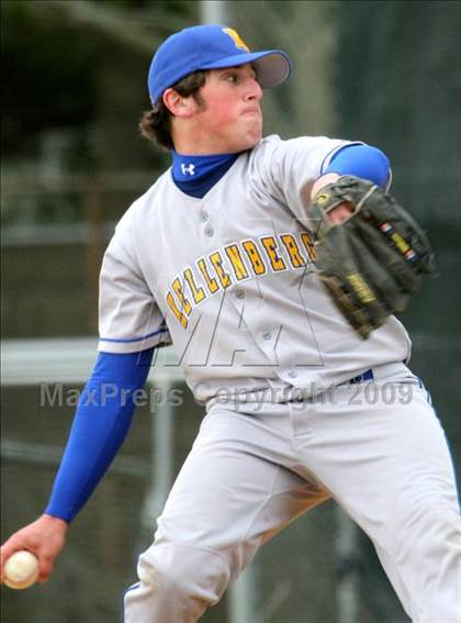 Thumbnail 1 in St. John the Baptist vs. Kellenberg Memorial photogallery.