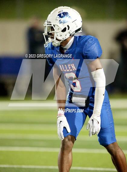Thumbnail 1 in Martin vs Allen (UIL 6A Football Area) photogallery.