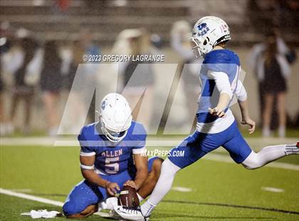 Thumbnail 3 in Martin vs Allen (UIL 6A Football Area) photogallery.