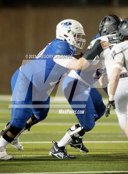 Thumbnail 2 in Martin vs Allen (UIL 6A Football Area) photogallery.