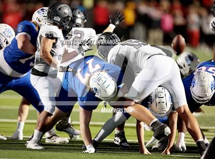Thumbnail 3 in Martin vs Allen (UIL 6A Football Area) photogallery.