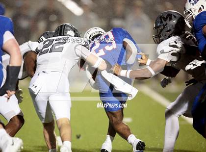 Thumbnail 3 in Martin vs Allen (UIL 6A Football Area) photogallery.