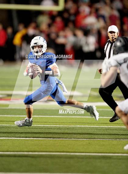 Thumbnail 2 in Martin vs Allen (UIL 6A Football Area) photogallery.