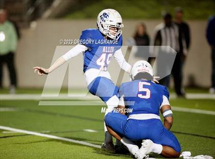 Thumbnail 1 in Martin vs Allen (UIL 6A Football Area) photogallery.