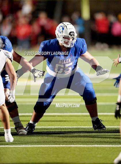 Thumbnail 3 in Martin vs Allen (UIL 6A Football Area) photogallery.