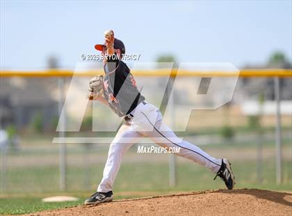 Thumbnail 1 in Greeley Central @ Severance photogallery.