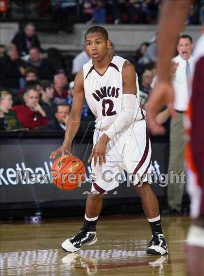 Thumbnail 1 in Clarendon vs. Tenaha (UIL 1A Semifinal) photogallery.