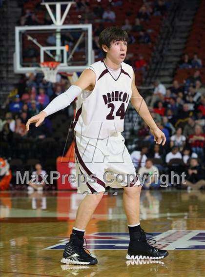 Thumbnail 1 in Clarendon vs. Tenaha (UIL 1A Semifinal) photogallery.