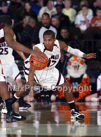 Thumbnail 1 in Clarendon vs. Tenaha (UIL 1A Semifinal) photogallery.