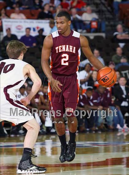 Thumbnail 3 in Clarendon vs. Tenaha (UIL 1A Semifinal) photogallery.