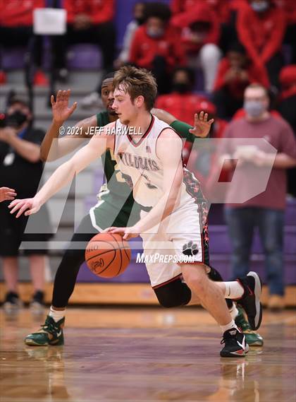 Thumbnail 1 in St. Vincent-St. Mary vs. Struthers (OHSAA D2 Regional Semifinal) photogallery.