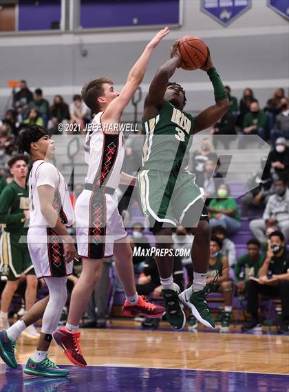 Thumbnail 1 in St. Vincent-St. Mary vs. Struthers (OHSAA D2 Regional Semifinal) photogallery.