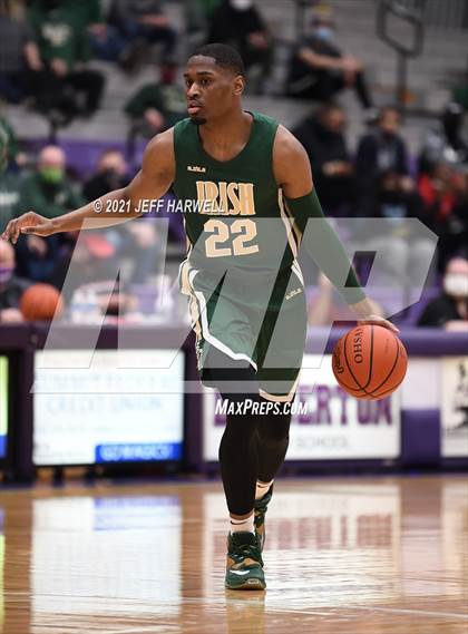 Thumbnail 3 in St. Vincent-St. Mary vs. Struthers (OHSAA D2 Regional Semifinal) photogallery.