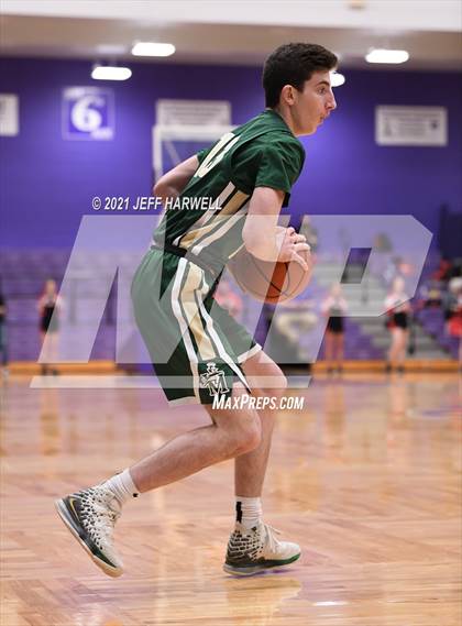 Thumbnail 1 in St. Vincent-St. Mary vs. Struthers (OHSAA D2 Regional Semifinal) photogallery.