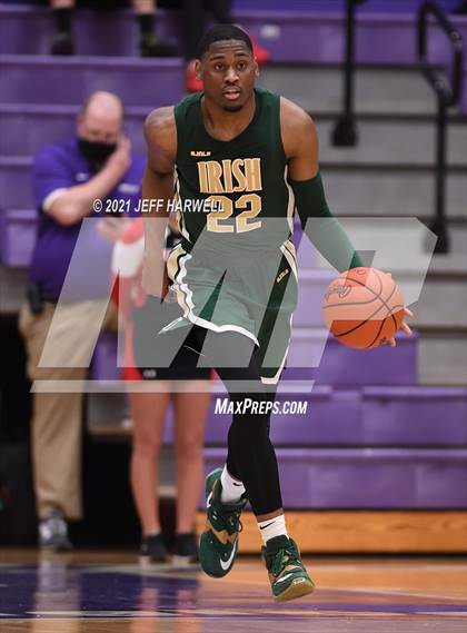 Thumbnail 1 in St. Vincent-St. Mary vs. Struthers (OHSAA D2 Regional Semifinal) photogallery.