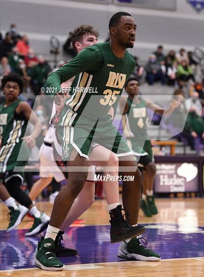 Thumbnail 2 in St. Vincent-St. Mary vs. Struthers (OHSAA D2 Regional Semifinal) photogallery.