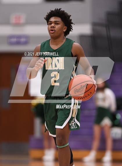 Thumbnail 1 in St. Vincent-St. Mary vs. Struthers (OHSAA D2 Regional Semifinal) photogallery.