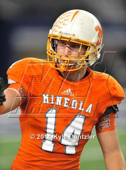 Thumbnail 2 in Mineola vs. Cameron Yoe (UIL 3A Division 1 Final) photogallery.