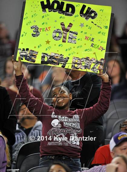 Thumbnail 2 in Mineola vs. Cameron Yoe (UIL 3A Division 1 Final) photogallery.
