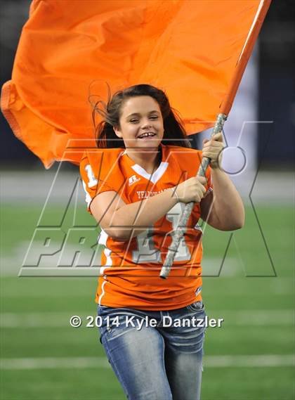 Thumbnail 3 in Mineola vs. Cameron Yoe (UIL 3A Division 1 Final) photogallery.