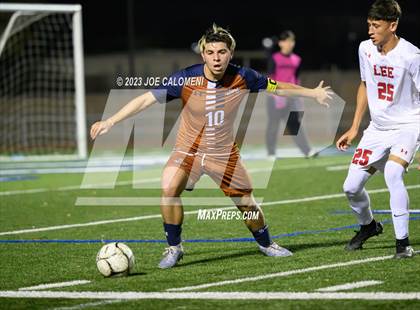Thumbnail 1 in Lee vs Madison photogallery.