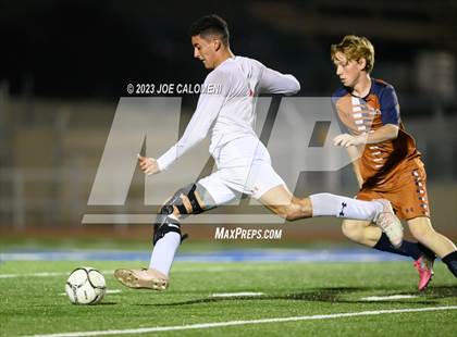 Thumbnail 1 in Lee vs Madison photogallery.
