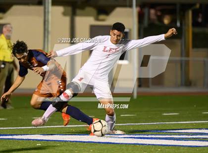 Thumbnail 1 in Lee vs Madison photogallery.