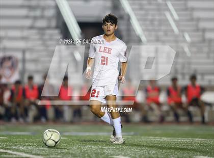 Thumbnail 3 in Lee vs Madison photogallery.