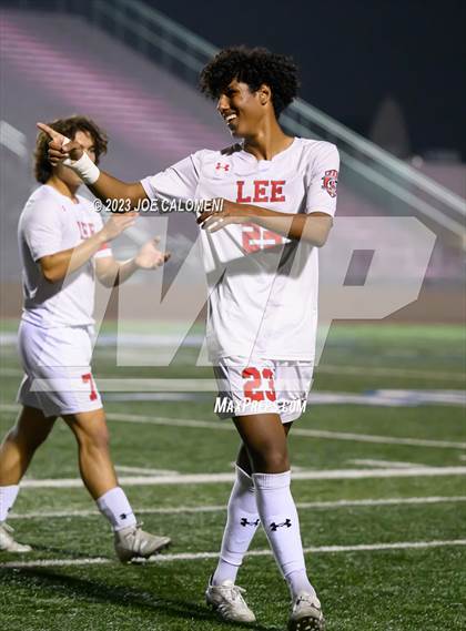 Thumbnail 2 in Lee vs Madison photogallery.