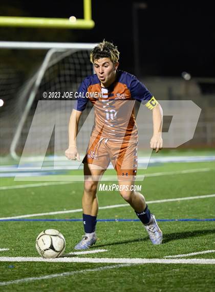 Thumbnail 3 in Lee vs Madison photogallery.