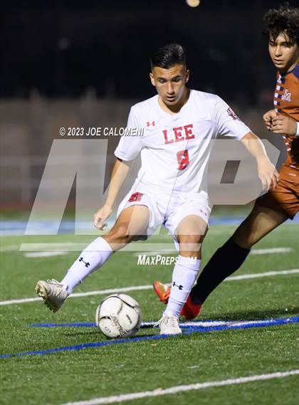 Thumbnail 2 in Lee vs Madison photogallery.