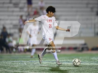 Thumbnail 1 in Lee vs Madison photogallery.